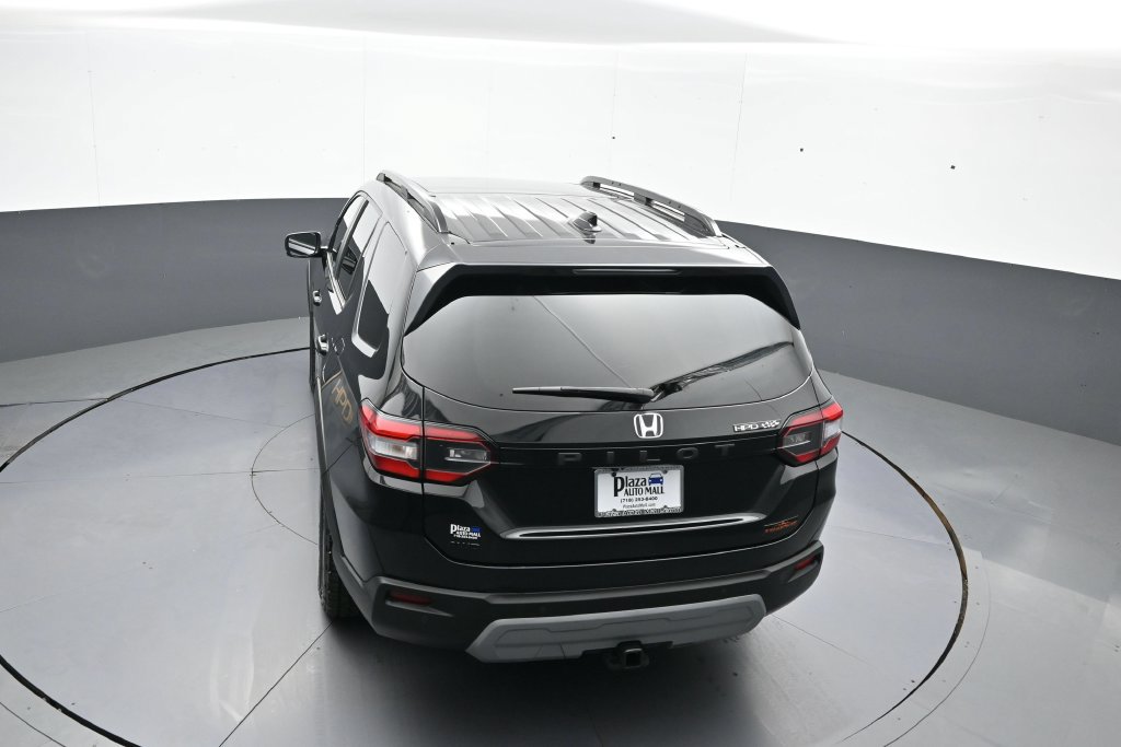 Certified 2024 Honda Pilot TrailSport image 41