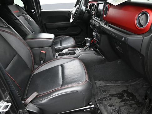 Used 2018 Jeep Wrangler Unlimited Rubicon w/ Dual Top Group image 6