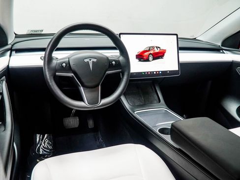 Used 2023 Tesla Model Y Long Range image 15