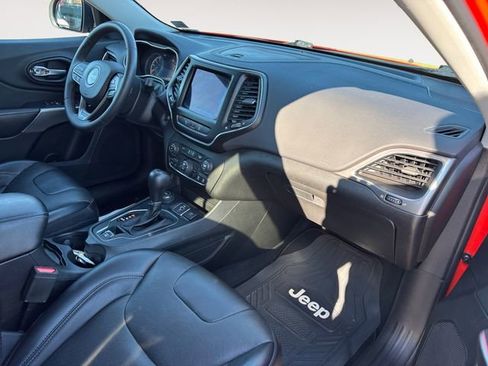 Used 2021 Jeep Cherokee Latitude Lux w/ Sun & Sound Group AWD/4WD image 10