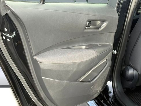 Certified 2024 Toyota Corolla LE image 28