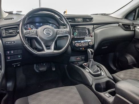 Used 2019 Nissan Rogue Sport SV w/ Technology Package image 7