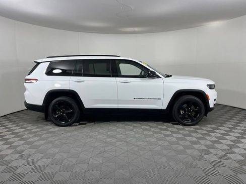 Used 2023 Jeep Grand Cherokee L Laredo AWD/4WD image 8