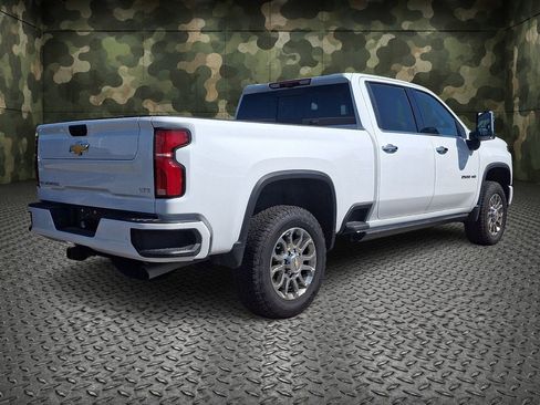 New 2026 Chevrolet Silverado 2500 LTZ w/ Z71 Chrome Sport Edition AWD/4WD image 4