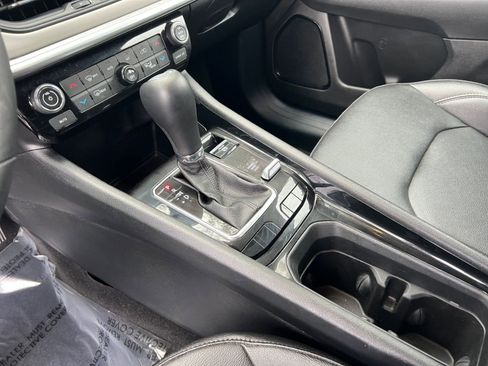 Used 2025 Jeep Compass Limited image 35