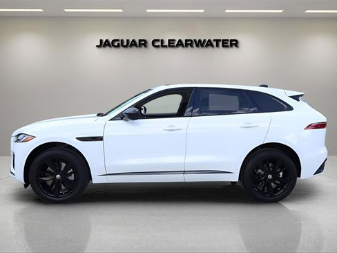New 2026 Jaguar F-PACE R-Dynamic S image 2