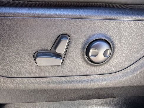 Used 2022 RAM 1500 Big Horn AWD/4WD image 16