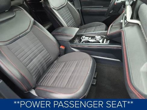 Used 2025 Ford Explorer ST-Line image 10