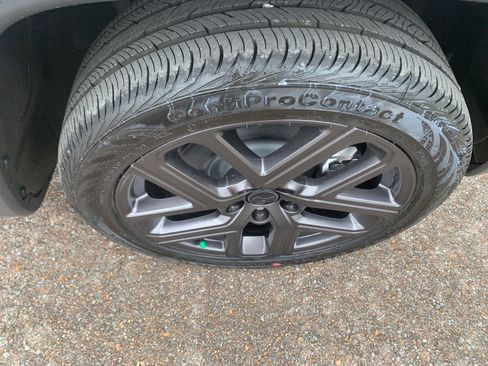 New 2026 Jeep Compass Latitude image 10