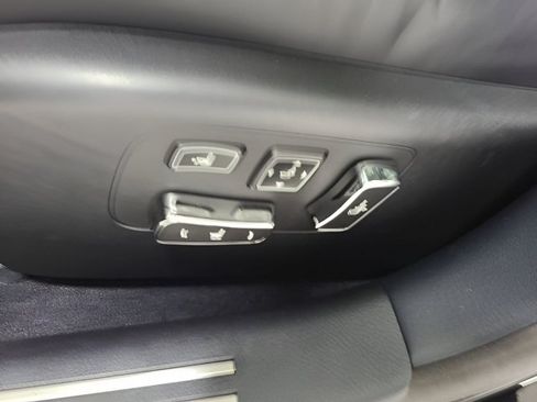 Used 2016 Lexus LS 460 AWD w/ Comfort Package image 20