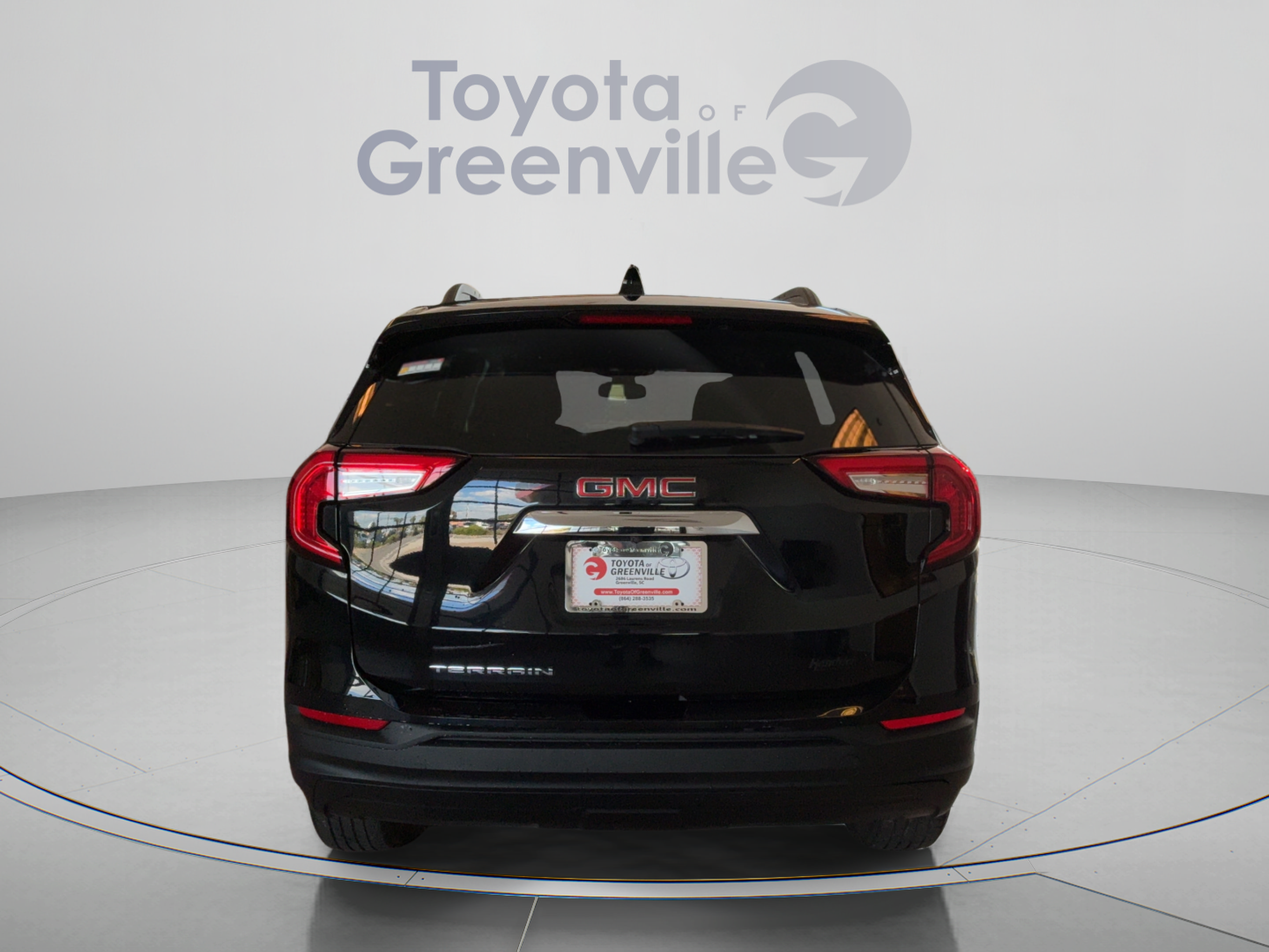 Used 2022 GMC Terrain SLE w/ Driver Convenience Package FWD image 5