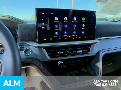 Used 2025 Ford Explorer ST image 32