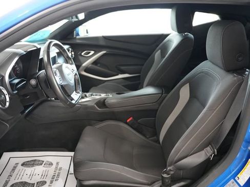 Used 2018 Chevrolet Camaro LT image 13