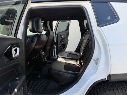 Used 2024 Jeep Compass Trailhawk AWD/4WD image 15