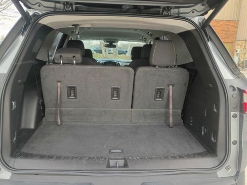 Used 2019 Chevrolet Traverse LT FWD image 10