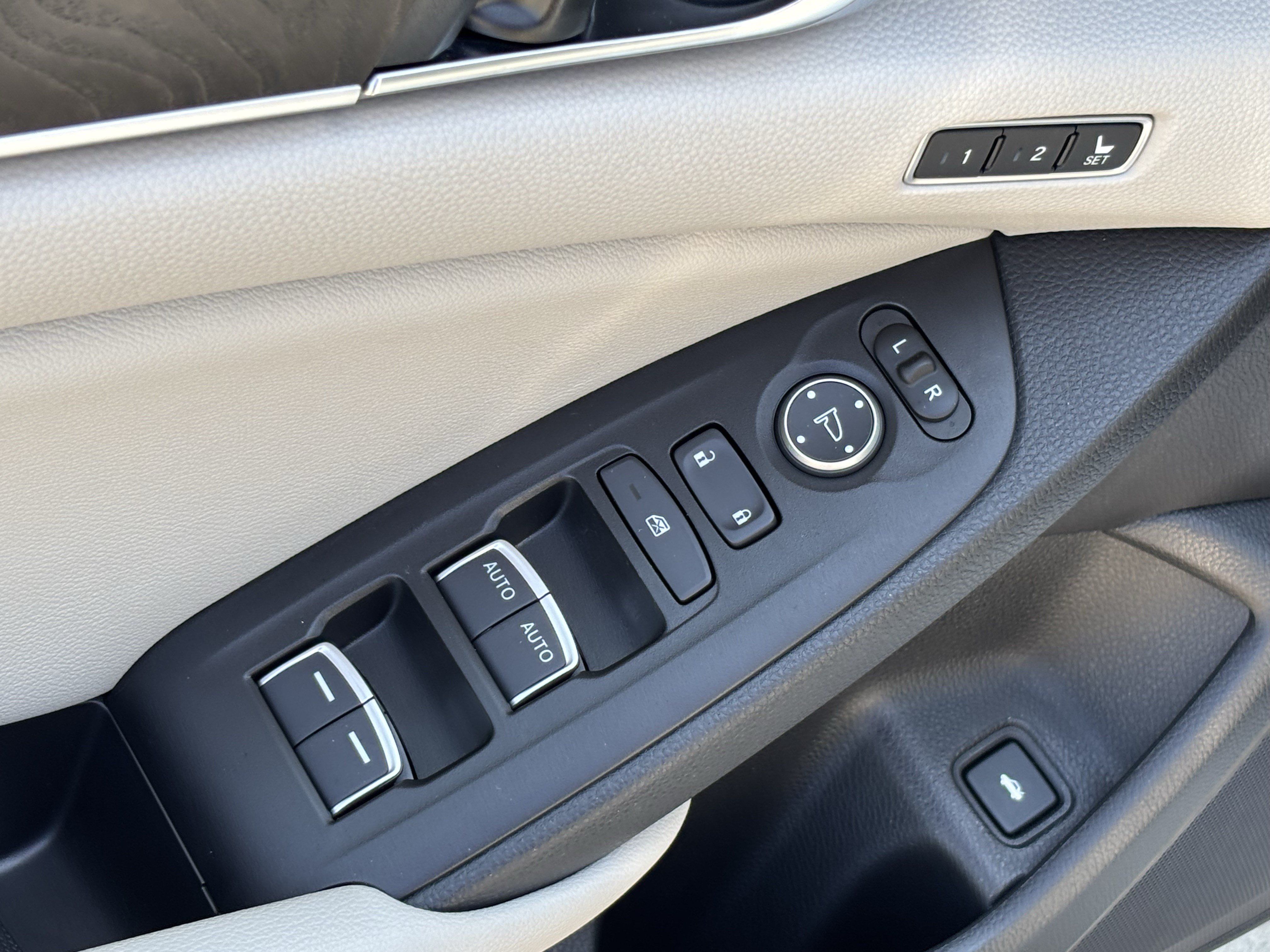 Used 2021 Honda Accord Touring image 15