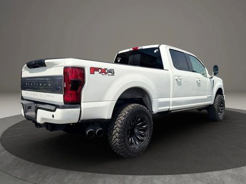Used 2019 Ford F250 Lariat w/ Lariat Ultimate Package AWD/4WD image 12