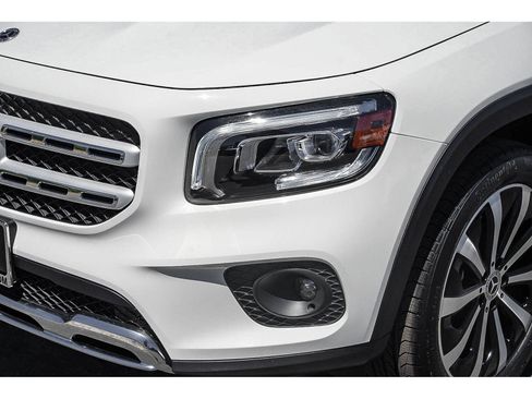 Certified 2022 Mercedes-Benz GLB 250 image 8