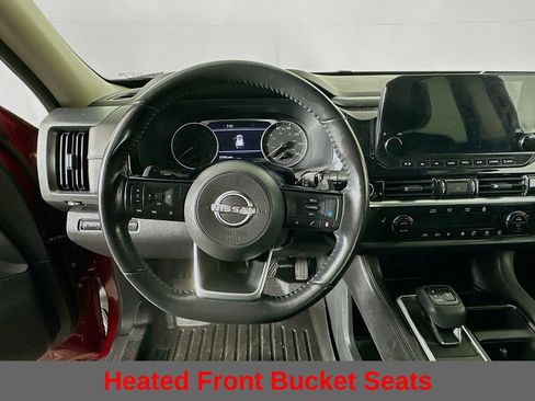 Used 2023 Nissan Pathfinder SL AWD/4WD image 17