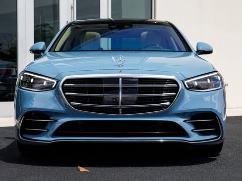 Used 2026 Mercedes-Benz S 580e 4MATIC Sedan image 4