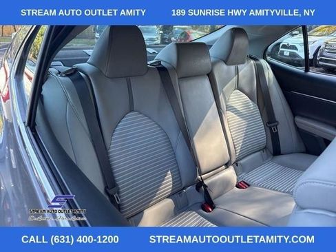 Used 2020 Toyota Camry SE image 15