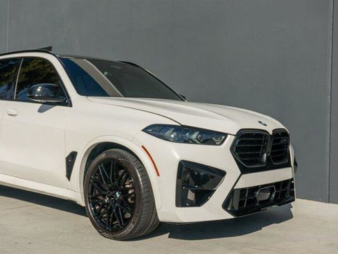 Used 2025 BMW X5 M Competition w/ Executive Package image 39