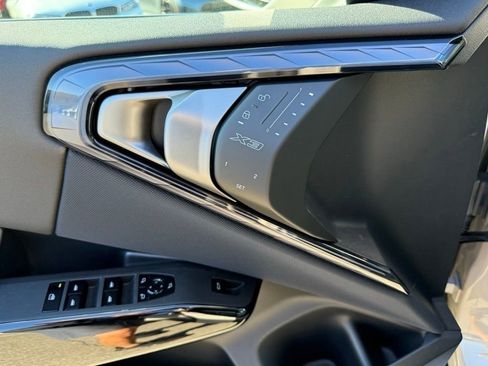 New 2026 BMW X3 xDrive30 w/ Premium Package image 19