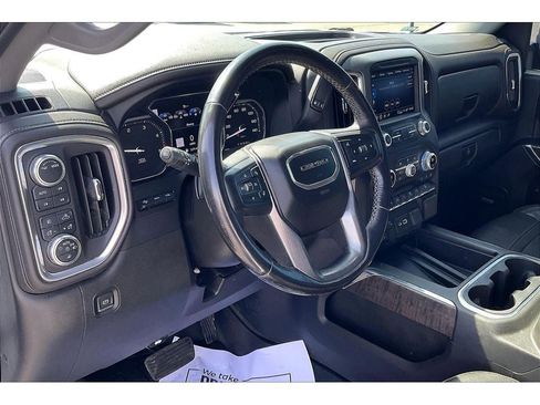 Used 2022 GMC Sierra 3500 Denali w/ Denali Ultimate Package AWD/4WD image 16
