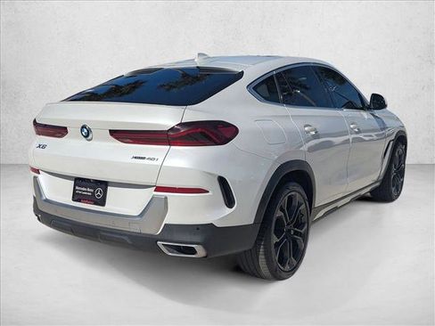 Used 2022 BMW X6 xDrive40i image 5