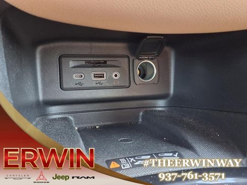 Used 2022 Chevrolet Equinox Premier w/ LPO, Floor Liner Package image 22