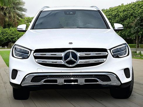 Used 2022 Mercedes-Benz GLC 300 w/ Premium Package Lite image 2