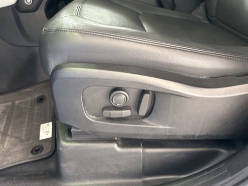 Used 2024 Land Rover Defender 110 S image 47