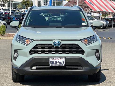 Certified 2020 Toyota RAV4 XLE w/ Convenience Package AWD/4WD image 10