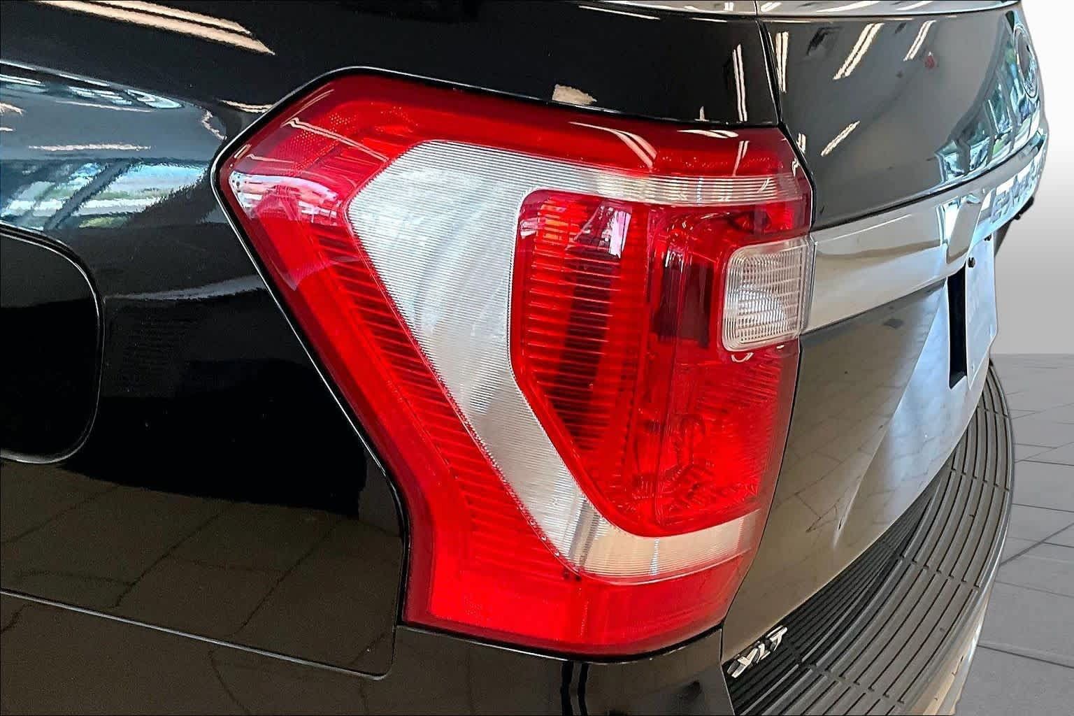 Used 2021 Ford Expedition Max XLT RWD image 27