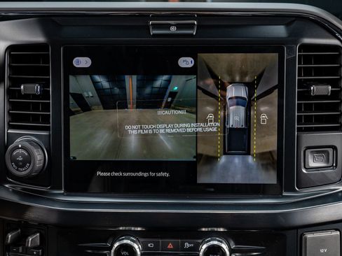 Used 2026 Ford F250 Lariat w/ Black Appearance Package image 27