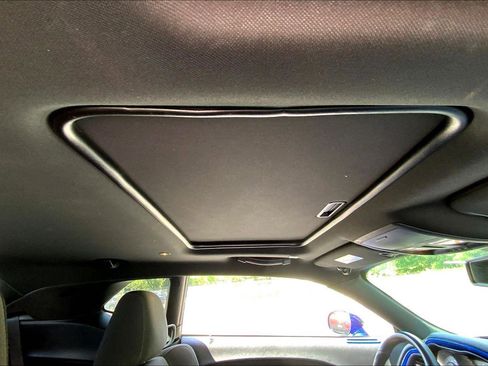 Used 2022 Dodge Challenger R/T w/ Shaker Package image 18