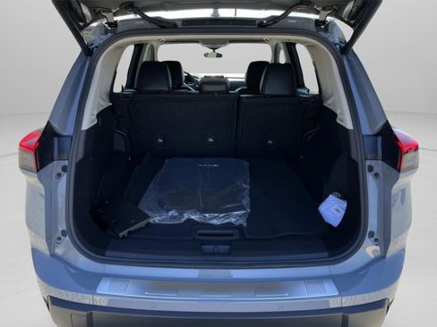 New 2026 Nissan Rogue SV w/ SV Premium Package image 23