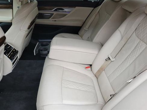 Used 2019 BMW 750i xDrive 750i xDrive w/ Executive Package image 6