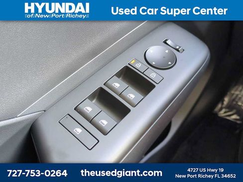 Certified 2024 Hyundai Kona SEL w/ Convenience Package AWD/4WD image 27