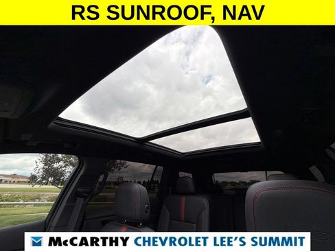 Used 2024 Chevrolet Traverse RS FWD image 6