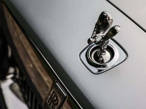 Used 2019 Rolls-Royce Dawn image 22