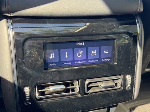New 2026 Lincoln Aviator Reserve AWD/4WD image 22
