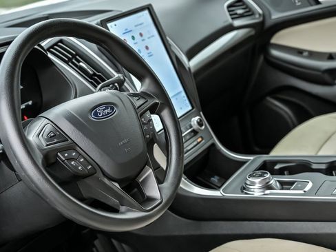 Used 2024 Ford Edge SE AWD/4WD image 17