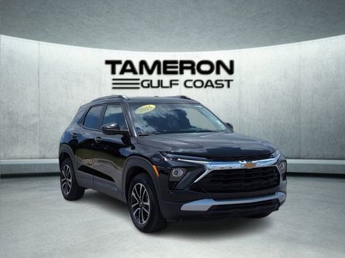 Used 2025 Chevrolet TrailBlazer LT AWD/4WD image 9