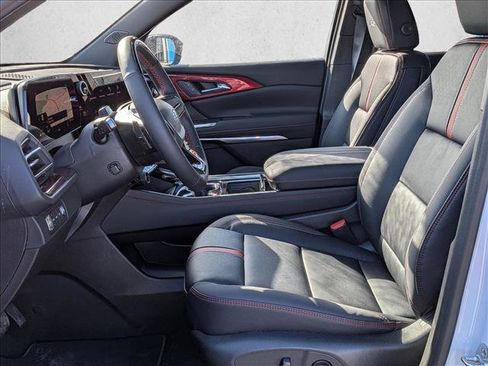 New 2026 Chevrolet Traverse RS w/ LPO, Floor Liner Package image 4