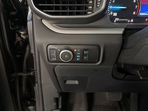 Used 2023 Ford Explorer XLT w/ Equipment Group 202A image 18