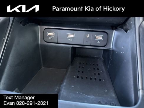 Used 2023 Kia Sorento S w/ Panoramic Sunroof Package image 28