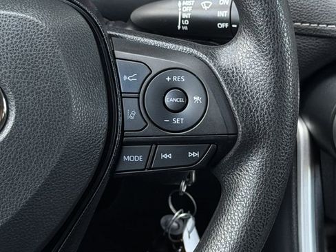 Used 2023 Toyota RAV4 LE AWD/4WD image 14