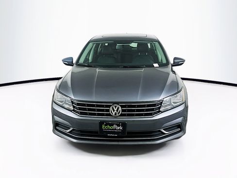 Used 2019 Volkswagen Passat 2.0T Wolfsburg FWD image 2