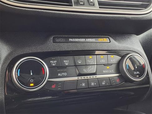 Used 2022 Ford Escape SE w/ Convenience Package image 23